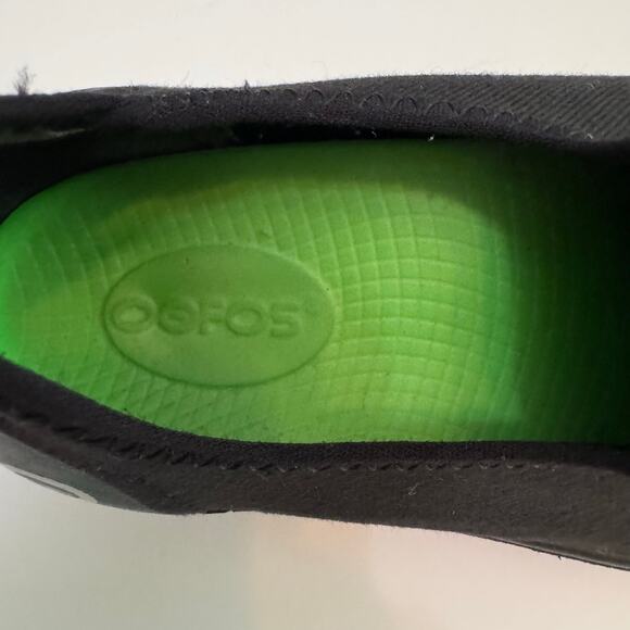 OOFOS Shoes Women W6 37EU Black OOMG eeZee Low Slip On Recovery Sneakers - Picture 3 of 13